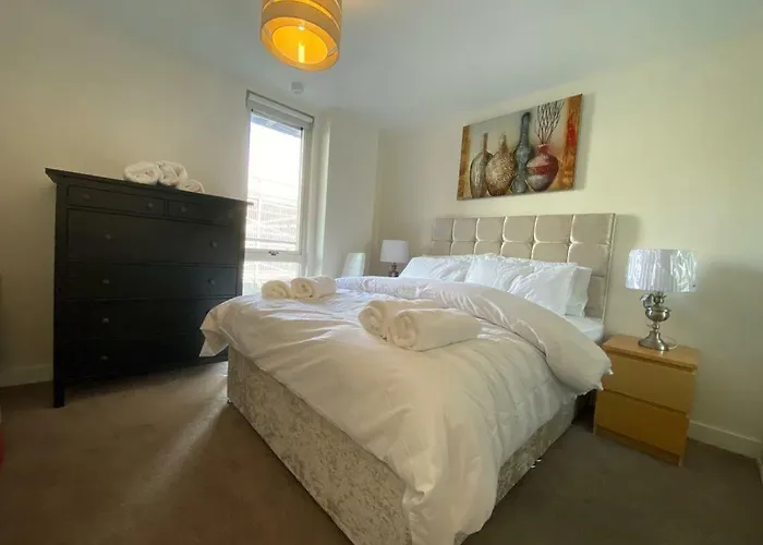Central Milton Keynes Hub One Bedroom Secured Apartment